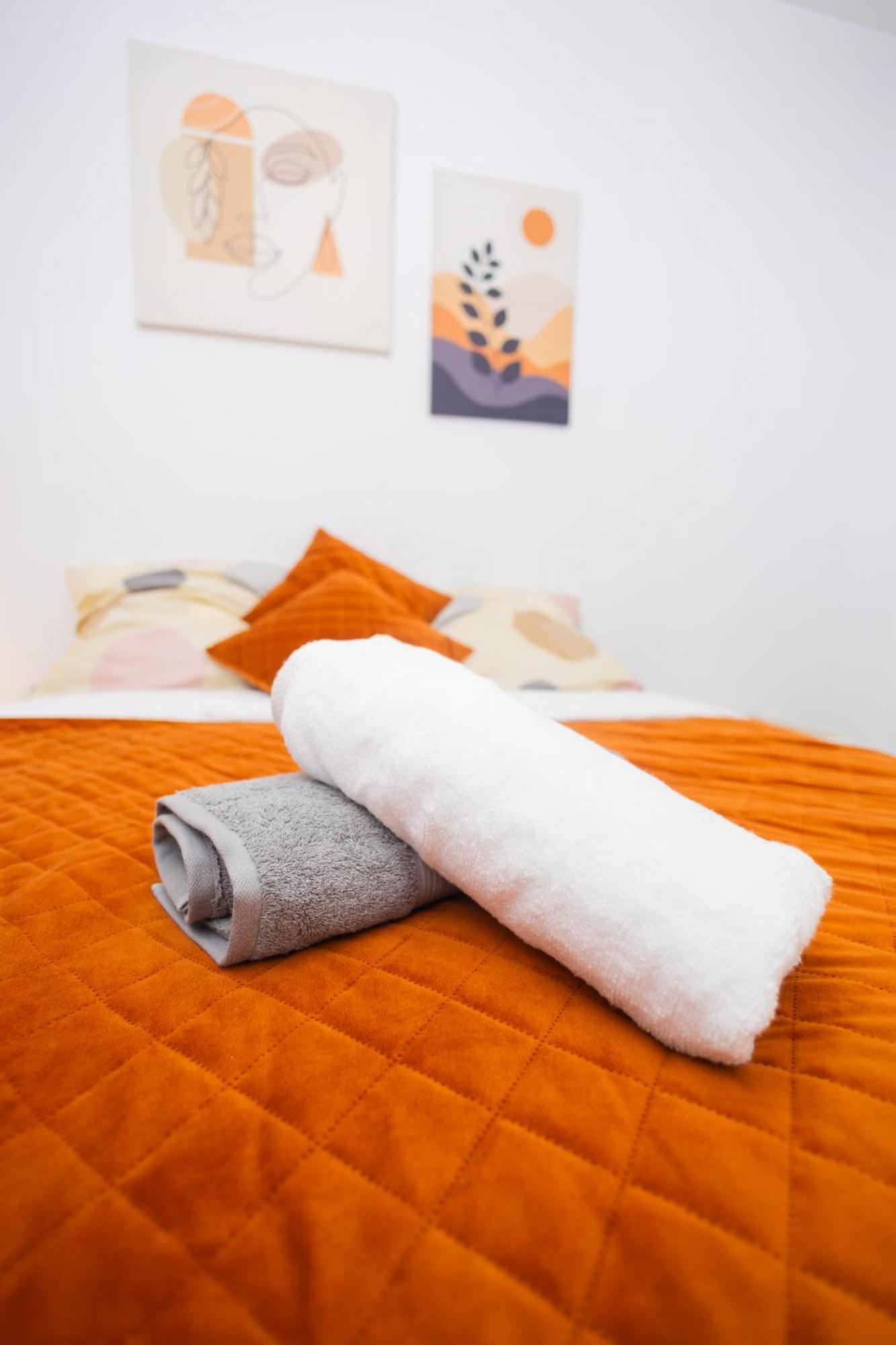 Appartement Jelyad Mallard Proche Disney Chanteloup en Brie Bagian luar foto